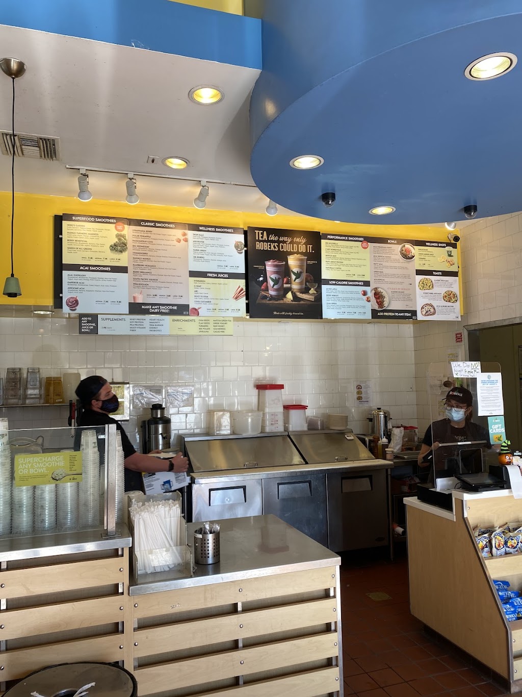 Robeks Fresh Juices & Smoothies | restaurant | 25346 Crenshaw Blvd, Torrance, CA 90505, USA | 3105303268 OR +1 310-530-3268