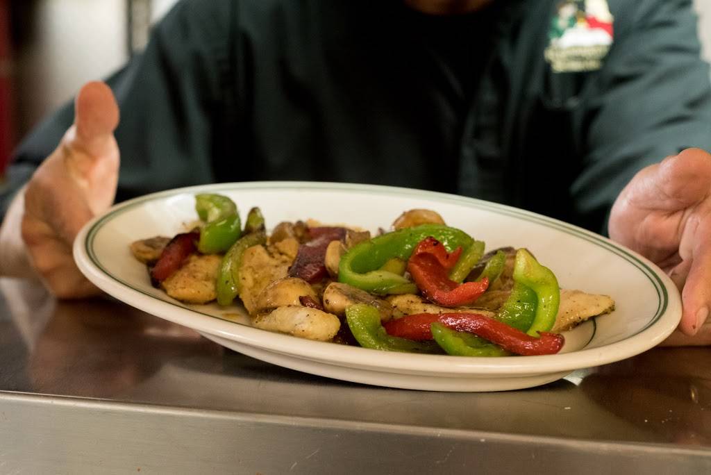 Riccardis Restaurant | restaurant | 901 Hathaway Rd, New Bedford, MA 02740, USA | 5089914200 OR +1 508-991-4200