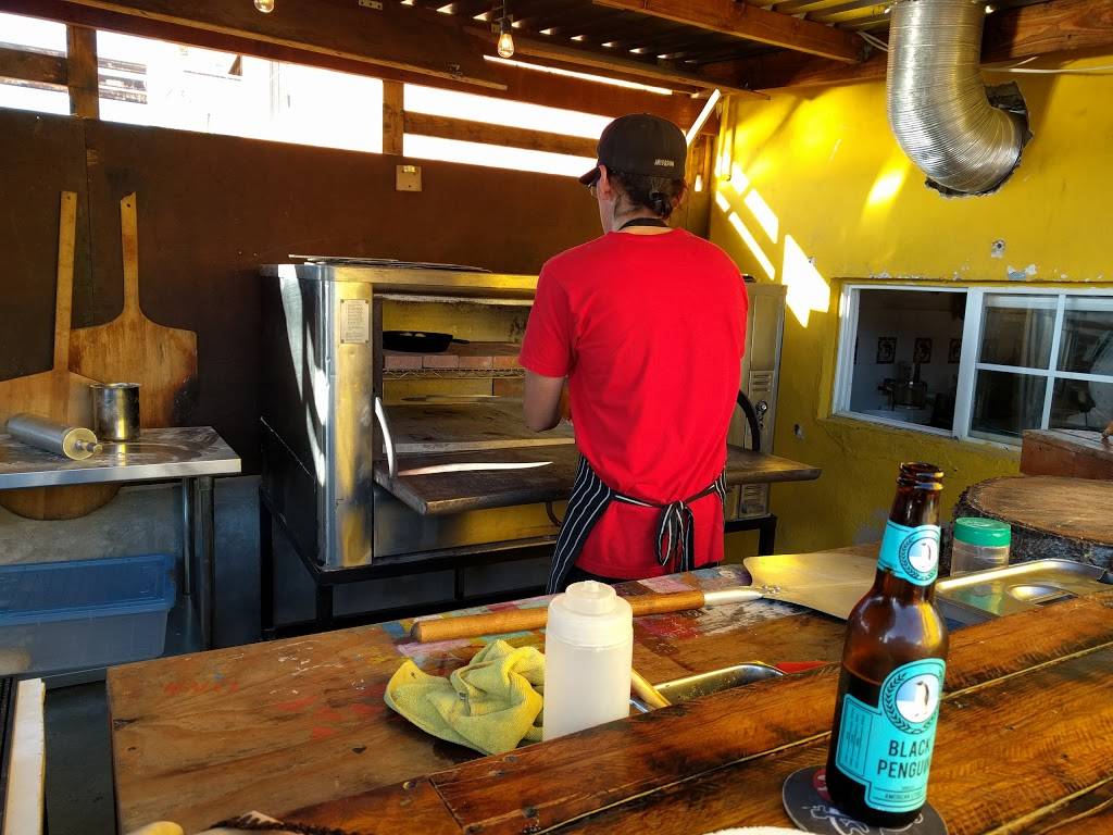 Bizzo Pizzo | restaurant | Av Del Pacifico 1363, Playas, Jardines Playas de Tijuana, Tijuana, B.C., Mexico | 016644381405 OR +52 664 438 1405