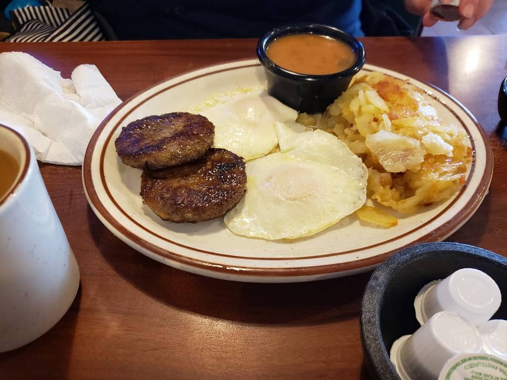 Four Gs Restaurant | restaurant | 2788 S Federal Blvd, Denver, CO 80236, USA | 3037815005 OR +1 303-781-5005