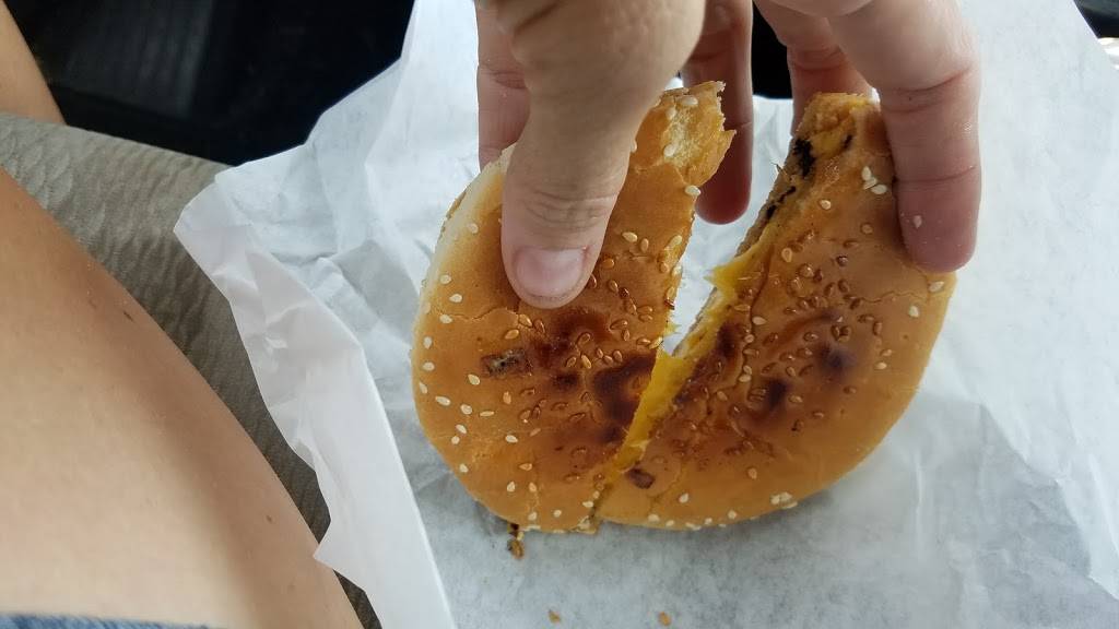 Burger House | restaurant | 6248 E Mockingbird Ln, Dallas, TX 75214, USA | 2148282732 OR +1 214-828-2732