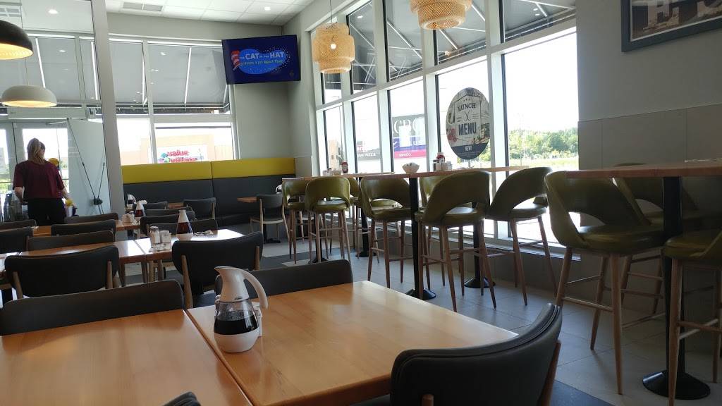 Tutti Frutti breakfast & lunch | restaurant | 4335 Strandherd Dr, Nepean, ON K2J 6E5, Canada | 6138257100 OR +1 613-825-7100