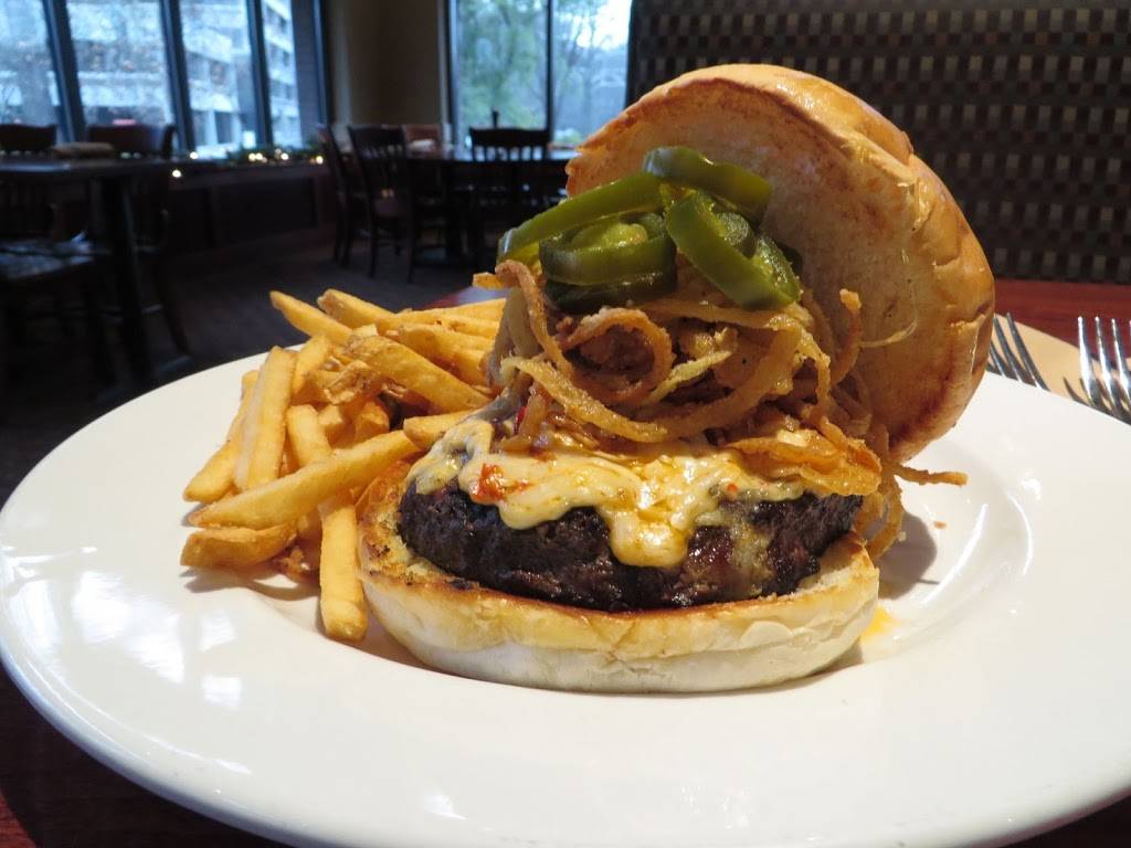 Aubreys Restaurant | restaurant | 496 Northgate Mall Dr, Chattanooga, TN 37415, USA | 4235412895 OR +1 423-541-2895