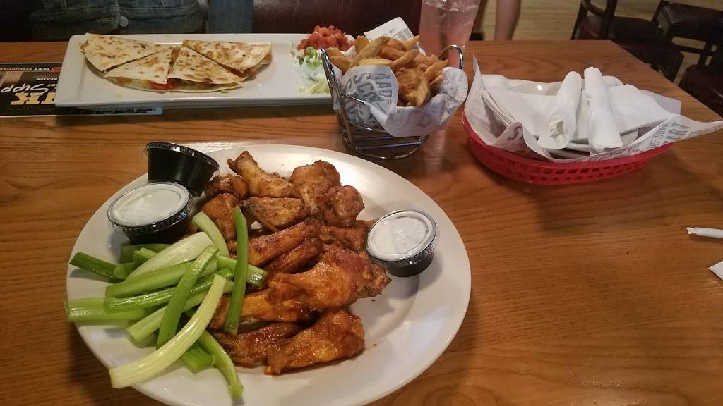 Wild Wing Cafe | cafe | 7900 Brier Creek Pkwy, Raleigh, NC 27617, USA | 9199572000 OR +1 919-957-2000