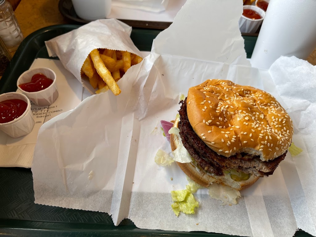 Serv-A-Burger | restaurant | 907 Fifth Ave, Sandpoint, ID 83864, USA | 2082636620 OR +1 208-263-6620