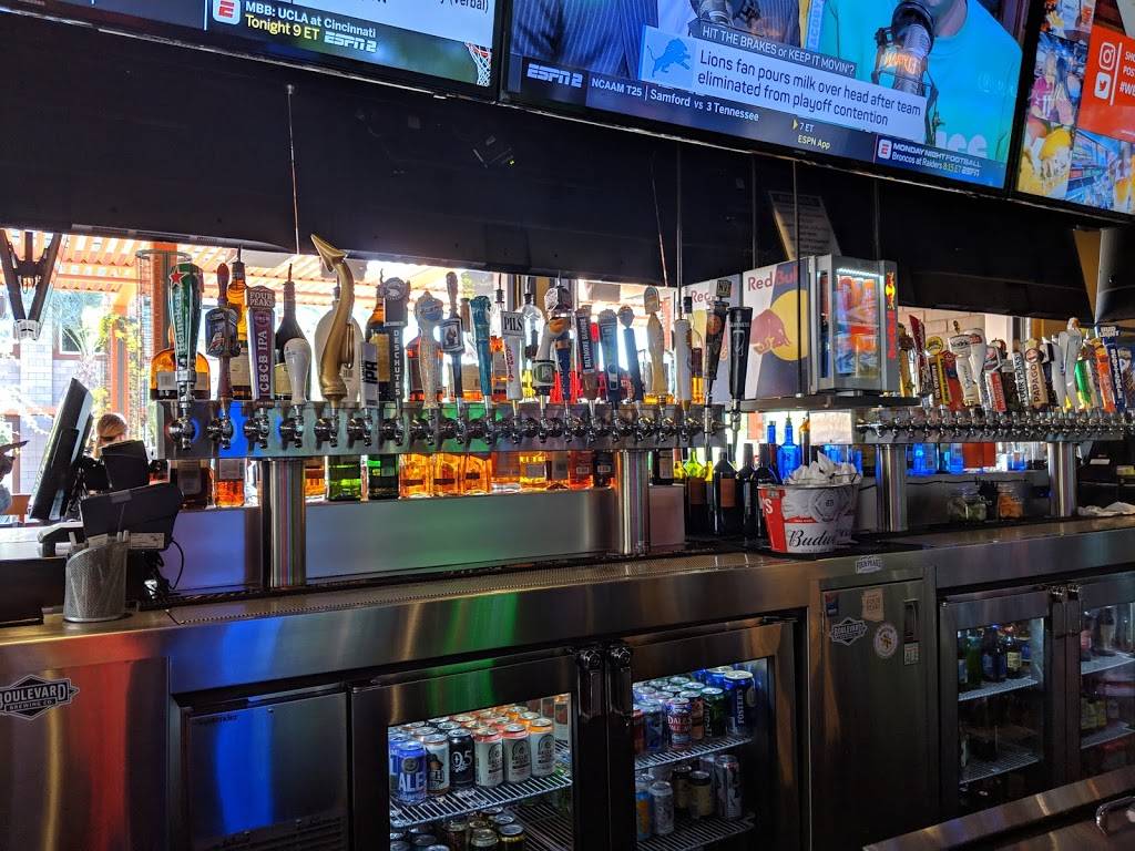 Cold Beers & Cheeseburgers | restaurant | 18529 N Scottsdale Rd, Scottsdale, AZ 85255, USA | 4809127219 OR +1 480-912-7219