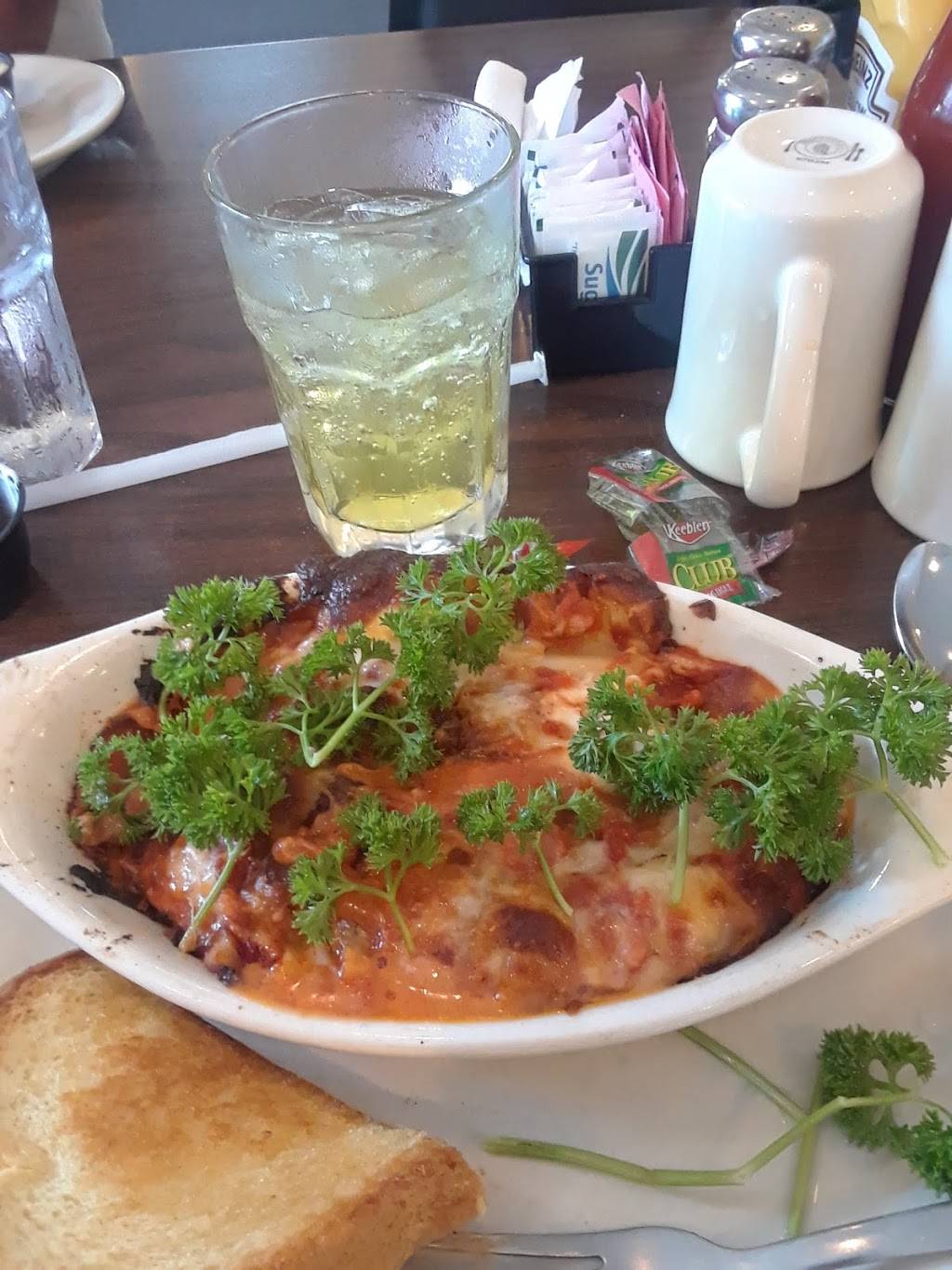 Patricks Restaurant | restaurant | 211 S 7th St C, Adel, IA 50003, USA | 5159933884 OR +1 515-993-3884