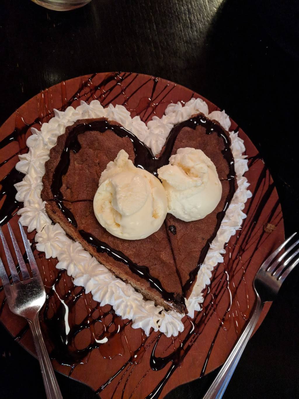 East Side Marios Belleville | restaurant | 390 N Front St, Belleville, ON K8P 3E1, Canada | 6139628440 OR +1 613-962-8440