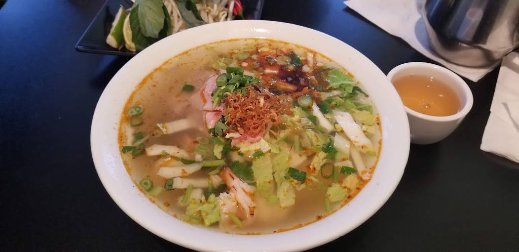 Authentic Vietnamese Pho House (GREENBANK LOCATION) | restaurant | 250 Greenbank Rd, Nepean, ON K2H 8X4, Canada | 6136958388 OR +1 613-695-8388