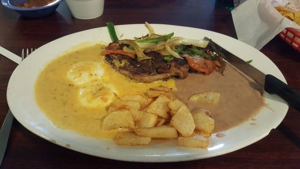 The Palms Taqueria LLC | restaurant | 924 E Kingsbury St, Seguin, TX 78155, USA | 8304014159 OR +1 830-401-4159