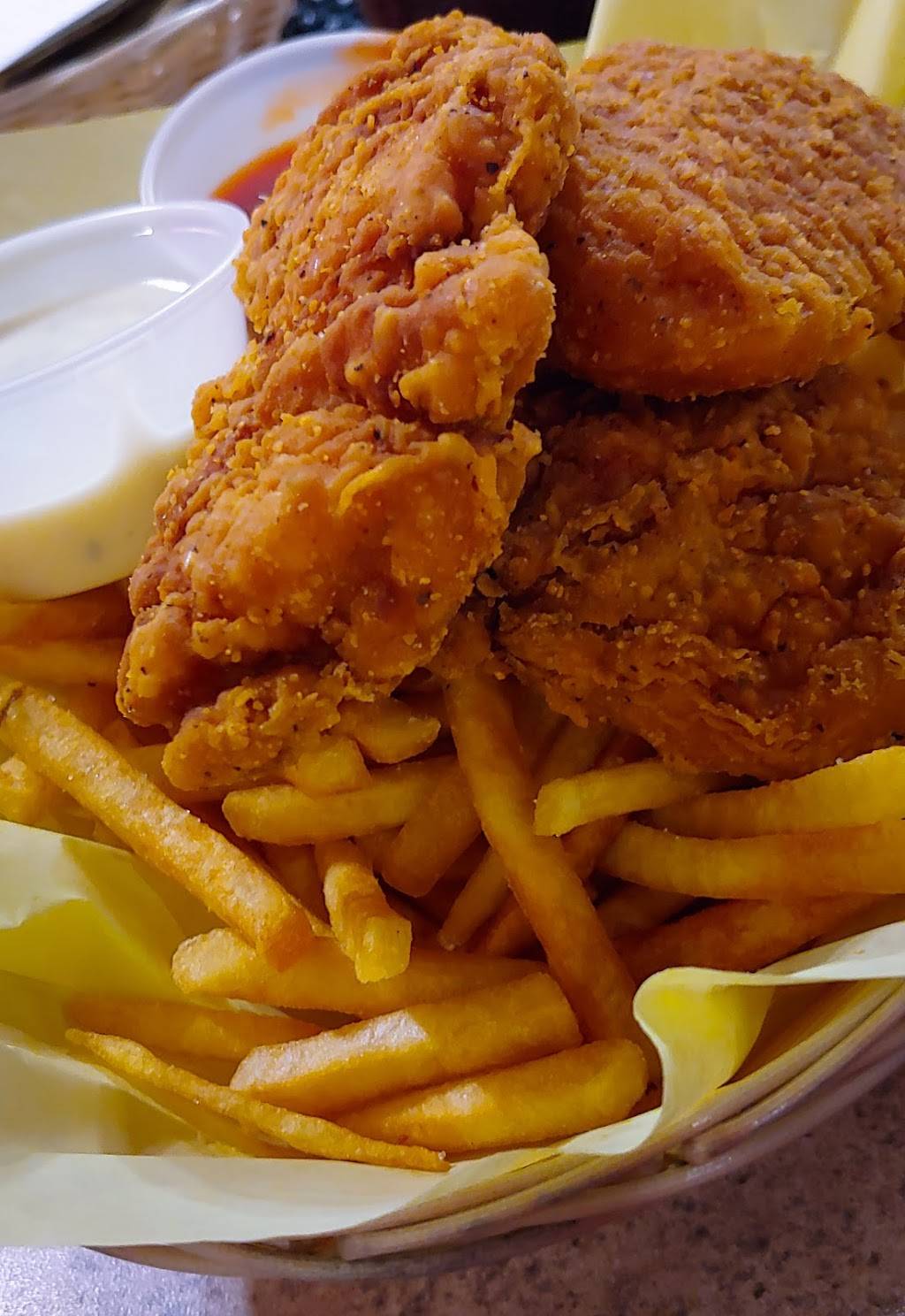 The Blazing Crawfish | restaurant | 909 SE Everett Mall Way, Everett, WA 98208, USA | 4252129603 OR +1 425-212-9603