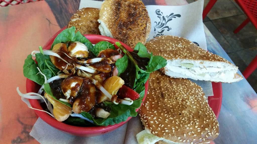 Moca Loca | cafe | 335 Boulevard Saint-Joseph, Gatineau, QC J8Y 3Z2, Canada | 8192056622 OR +1 819-205-6622