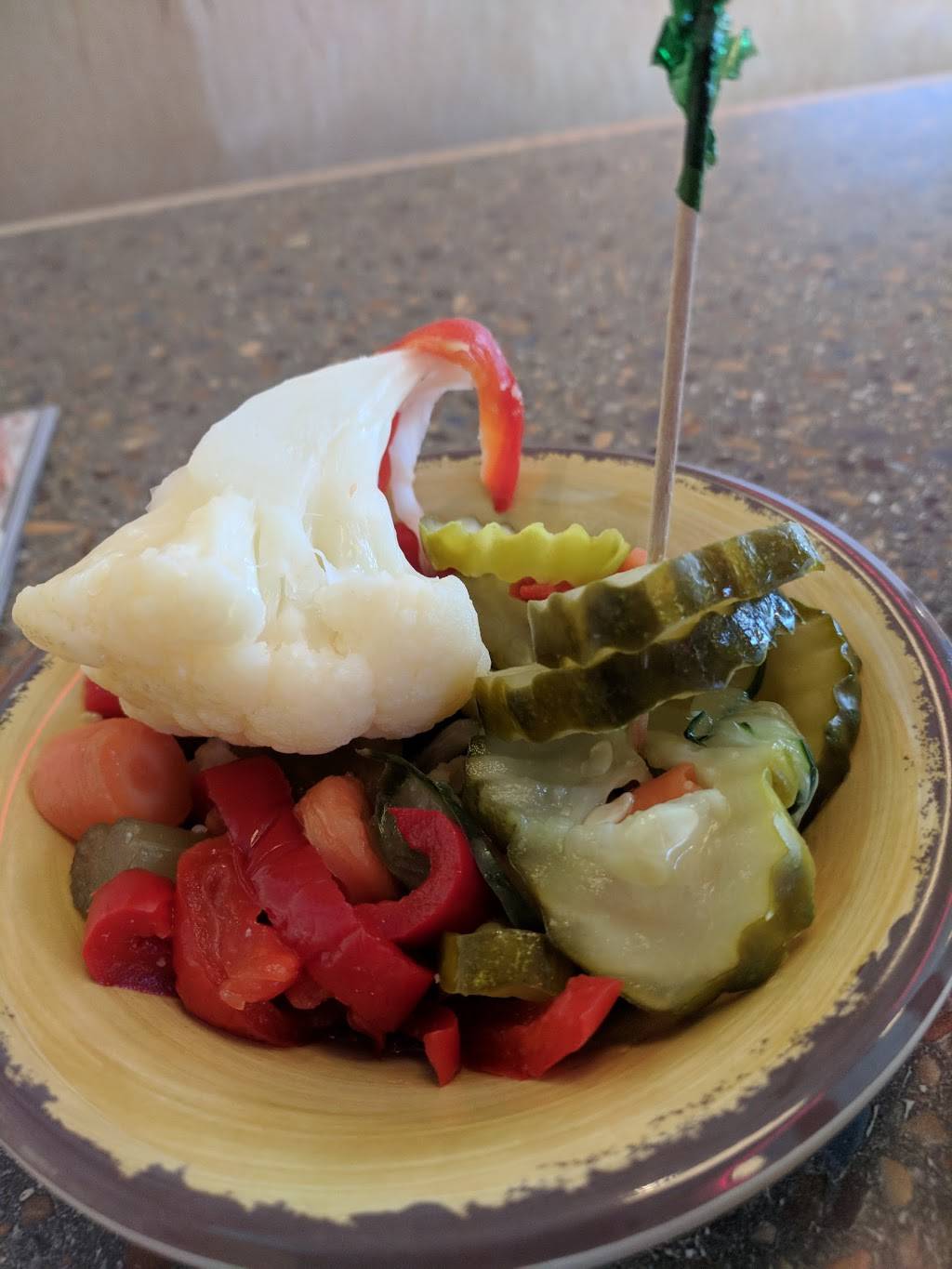 Isaacs Restaurant | restaurant | 1559 Manheim Pike, Lancaster, PA 17601, USA | 7175607774 OR +1 717-560-7774