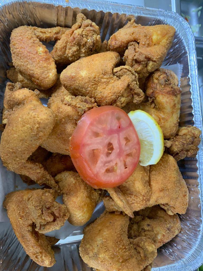 Crown Burgers | restaurant | 20449 Schaefer Hwy, Detroit, MI 48235, USA | 3138556565 OR +1 313-855-6565