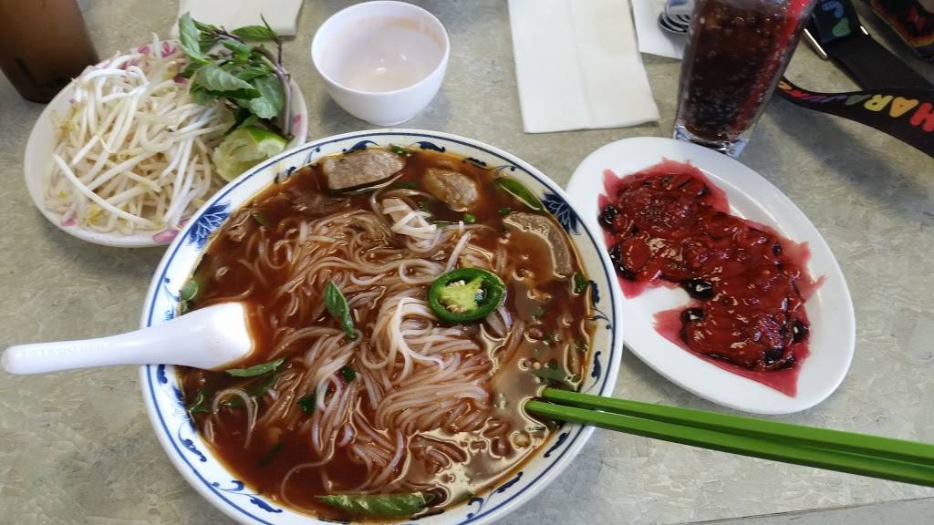 Pho 7 Vietnamese Restaurant | restaurant | 1100 Carver Rd, Modesto, CA 95350, USA | 2095719655 OR +1 209-571-9655
