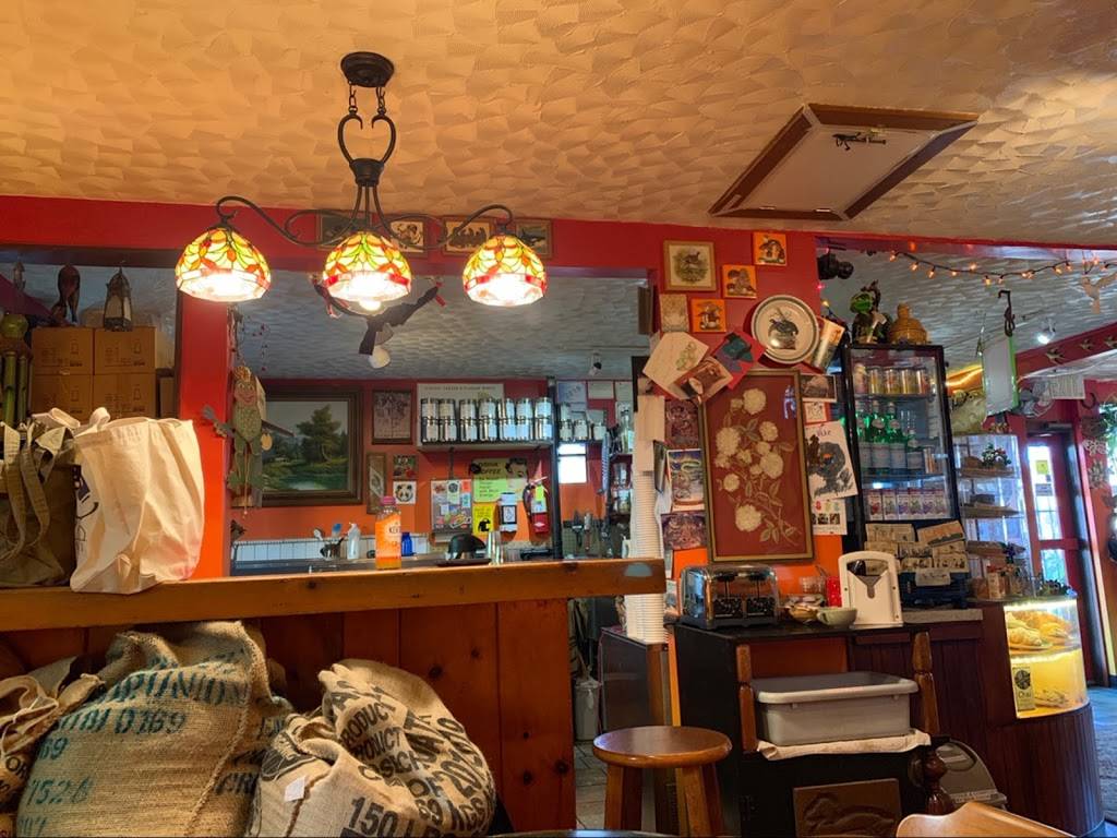 A Muddy Cup Cafe & Roastery | cafe | 266 NE 45th St, Seattle, WA 98105, USA | 2062451015 OR +1 206-245-1015