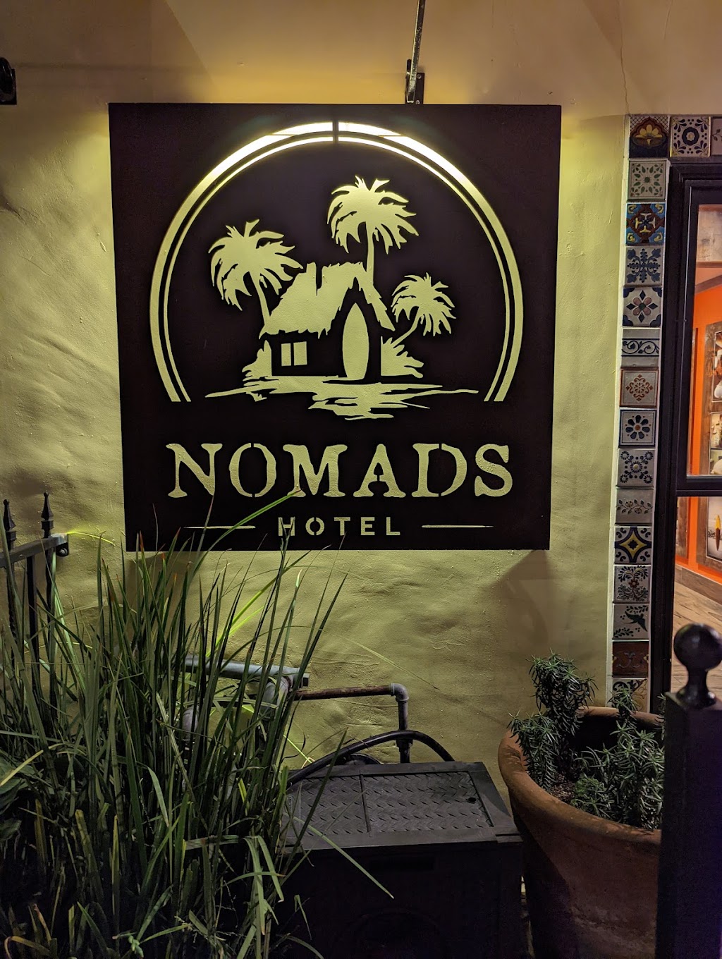 Nomads Canteen | restaurant | 102 Avenida Cabrillo, San Clemente, CA 92672, USA | 9494814153 OR +1 949-481-4153