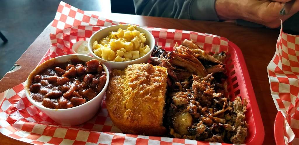 South Bay Dickersons BBQ | restaurant | 619 Legion Way SE, Olympia, WA 98501, USA | 3609436900 OR +1 360-943-6900