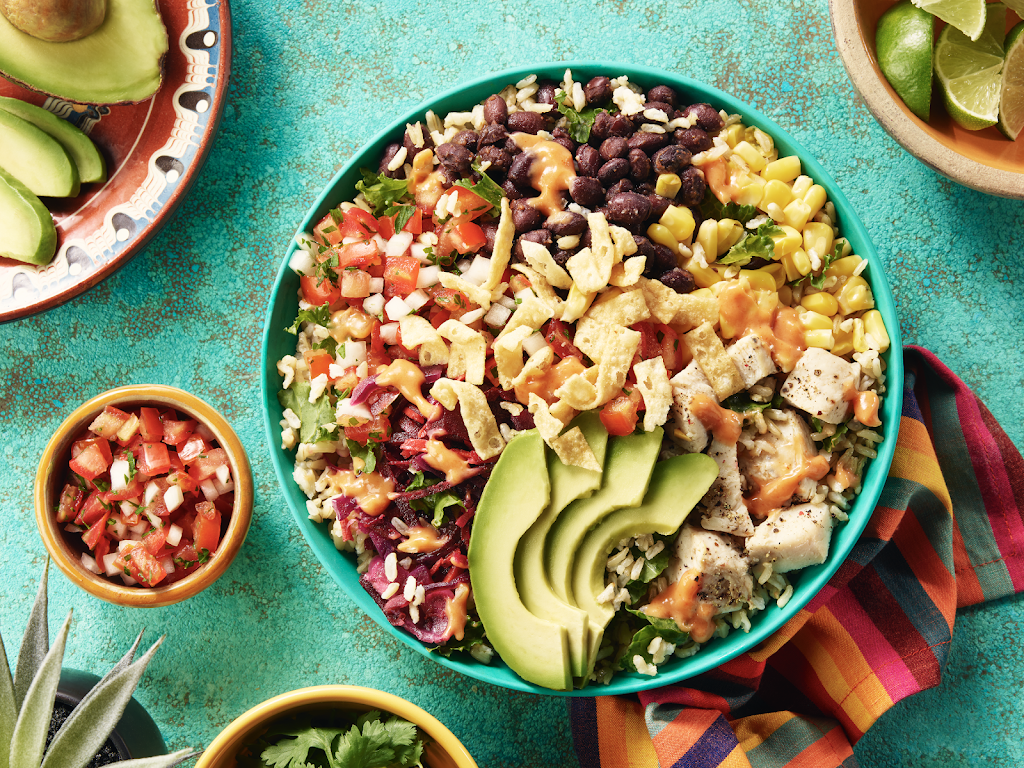 freshii | restaurant | 290 W Hunt Club Rd, Ottawa, ON K2E 0B7, Canada | 6139036108 OR +1 613-903-6108