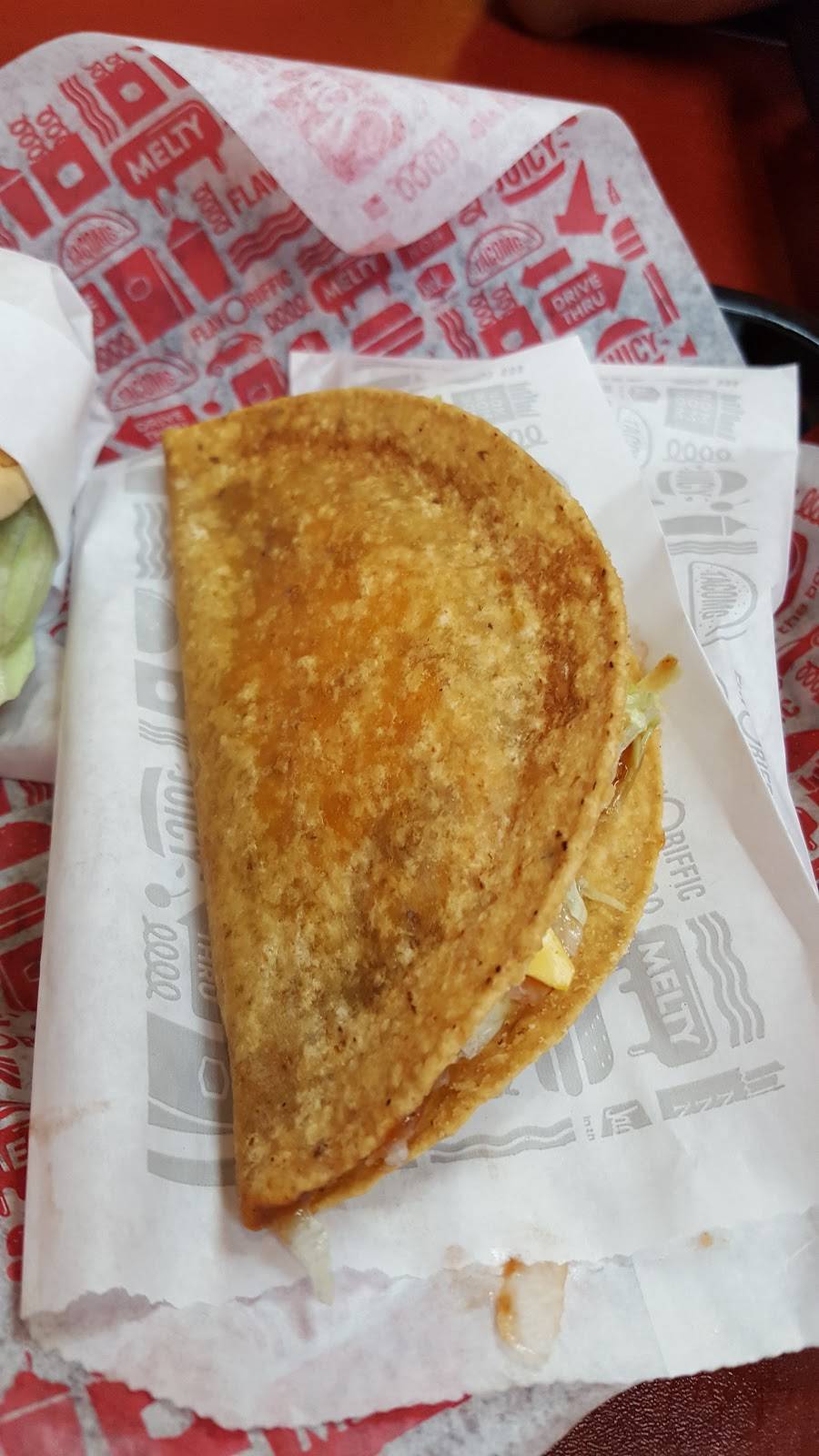 Jack in the Box | restaurant | 1650 E Daily Dr, Camarillo, CA 93010, USA | 8054849443 OR +1 805-484-9443