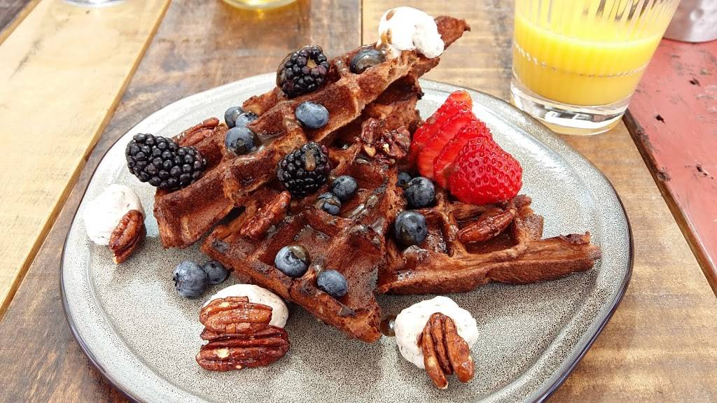 Joe Bird | restaurant | 207 Queens Quay W #150, Toronto, ON M5J 1A7, Canada | 6479772767 OR +1 647-977-2767