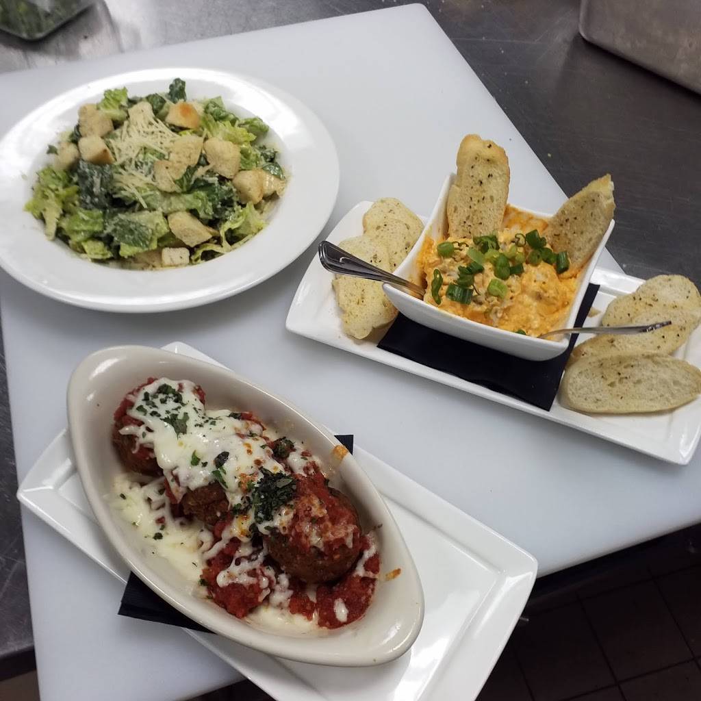 La Tavola | restaurant | 1802, 202 Market St SE, Roanoke, VA 24038, USA | 5402667466 OR +1 540-266-7466