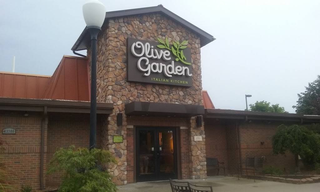 Olive Garden Italian Restaurant | meal takeaway | 43300 Crescent Blvd, Novi, MI 48375, USA | 2483484279 OR +1 248-348-4279