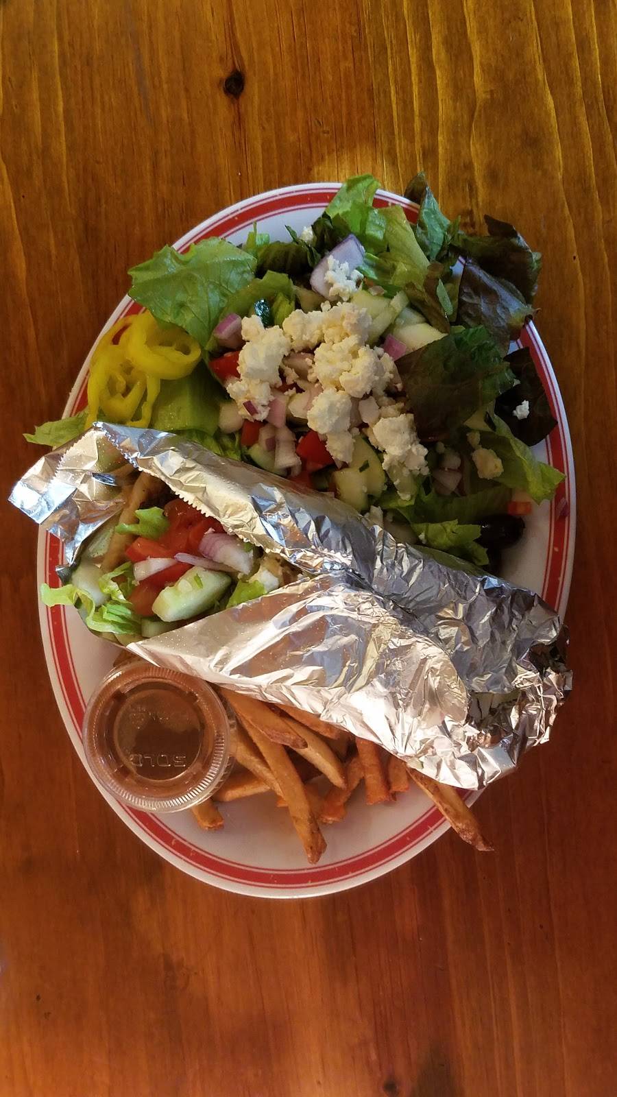 Wagon Wheel Country Drive In | restaurant | 39 French King Hwy, Gill, MA 01354, USA | 4138638389 OR +1 413-863-8389