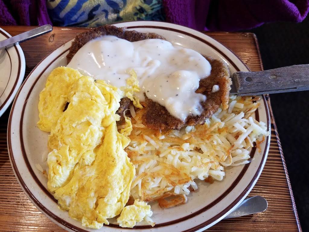 Tattles Bar & Grill | restaurant | 790 West Oneida, N 8th W, Preston, ID 83263, USA | 2088529156 OR +1 208-852-9156