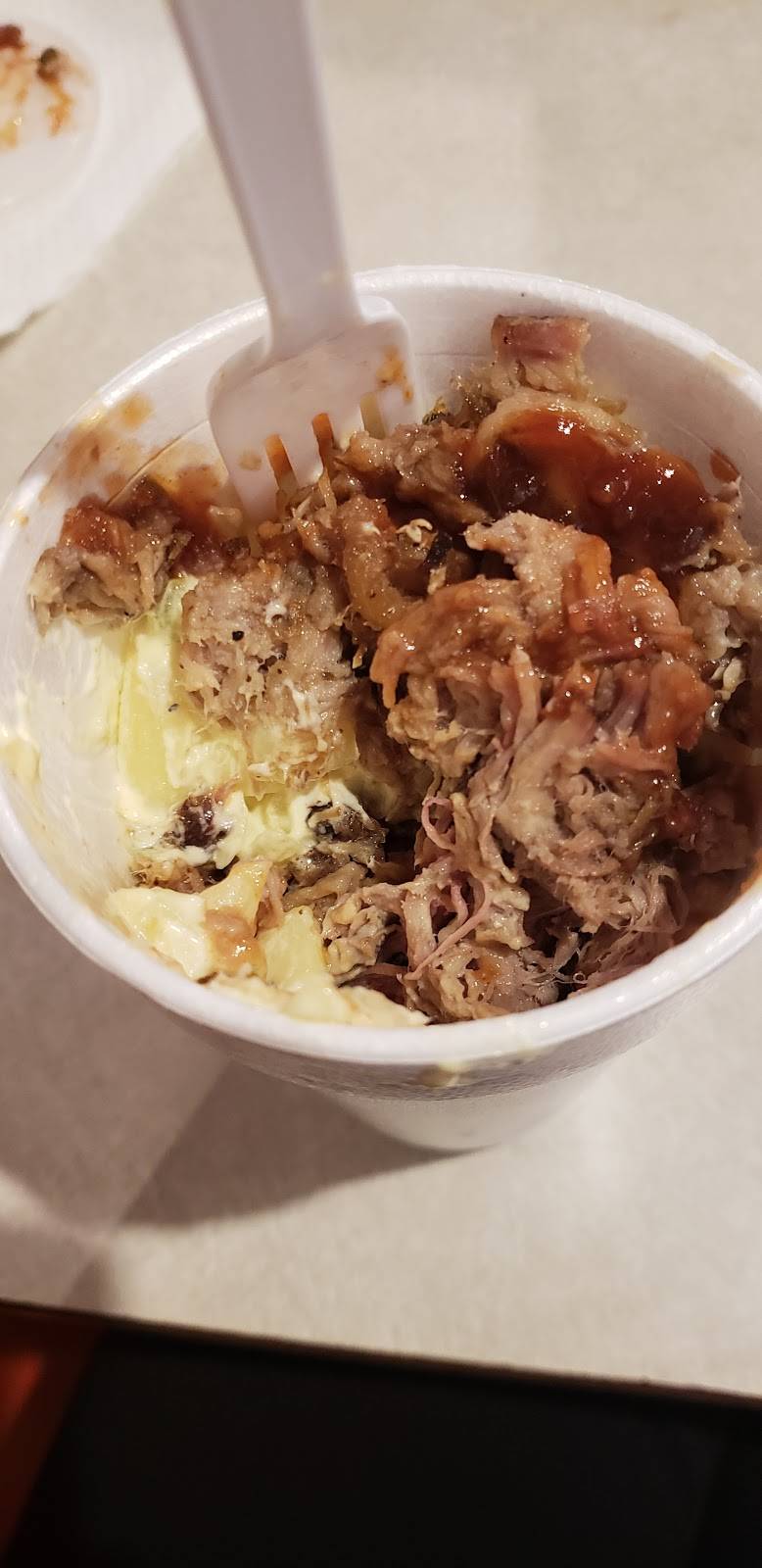 Smokin Sisters BBQ and Catering To Go | restaurant | 1421 S Dewey Ave, Wagoner, OK 74467, USA | 9184851146 OR +1 918-485-1146