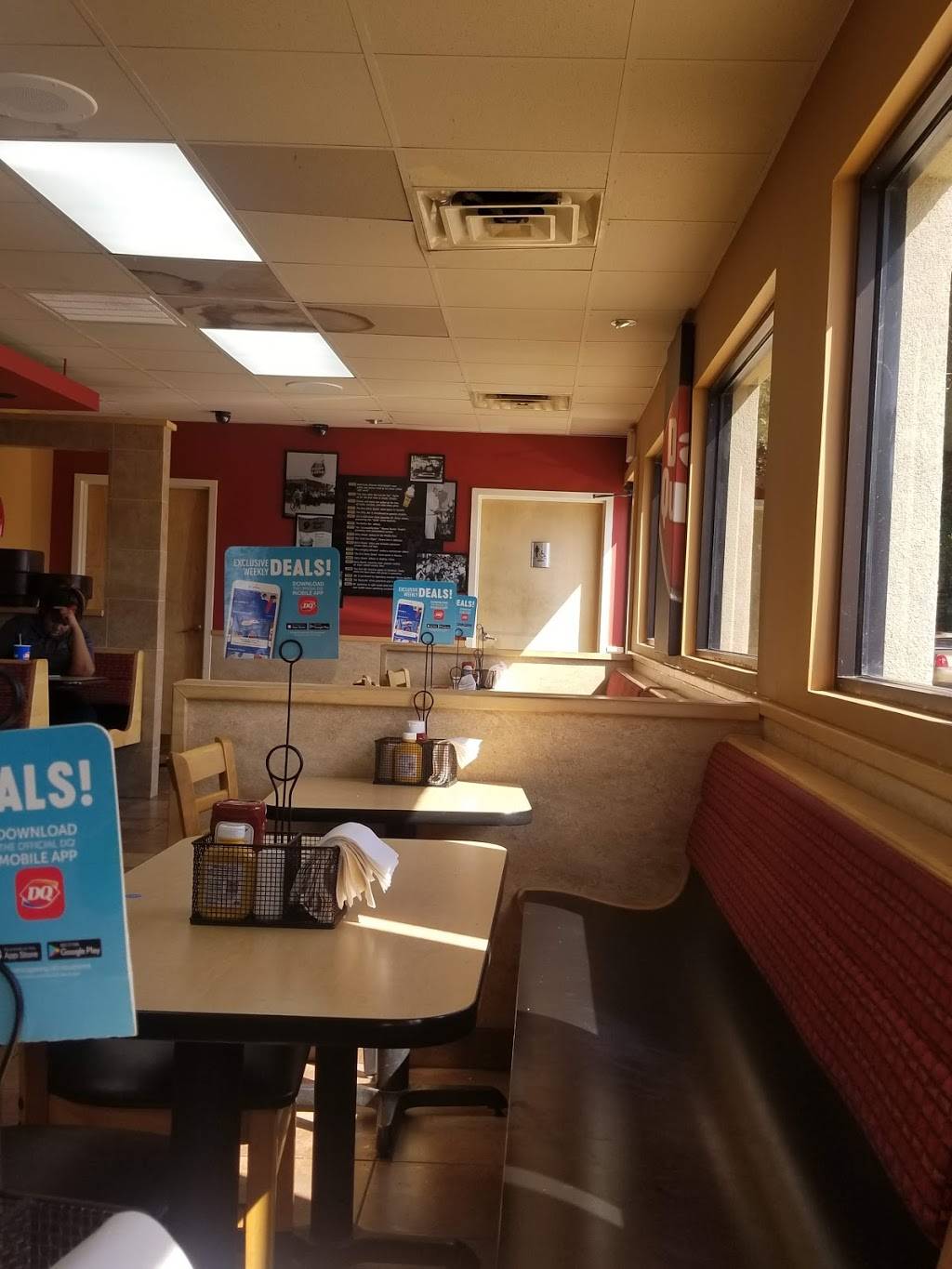 Dairy Queen Grill & Chill | restaurant | 323 W Cypress St, Ludowici, GA 31316, USA | 9125459598 OR +1 912-545-9598