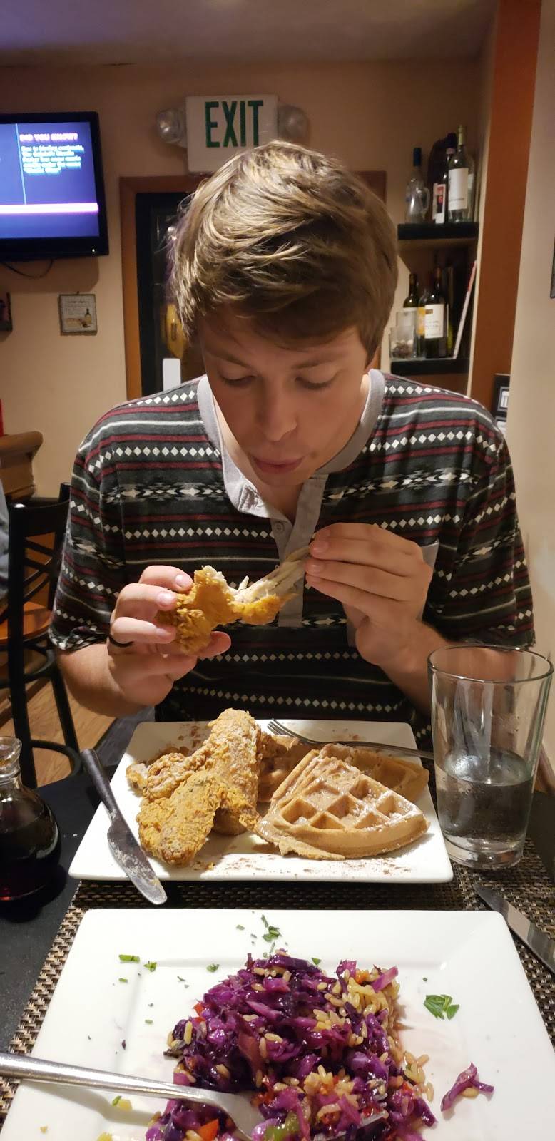 The Corner Bistro & Wine Bar | restaurant | 213 Penn St, Baltimore, MD 21230, USA | 4107271155 OR +1 410-727-1155