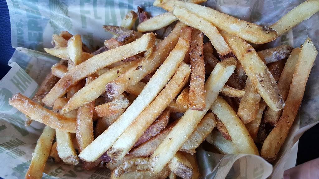 Wingstop | restaurant | 1085 El Camino Real, Millbrae, CA 94030, USA | 6506973300 OR +1 650-697-3300