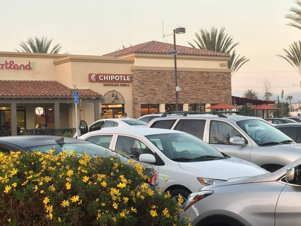 Chipotle Mexican Grill | restaurant | 660 Ventura Blvd Unit 500, Camarillo, CA 93010, USA | 8054820618 OR +1 805-482-0618