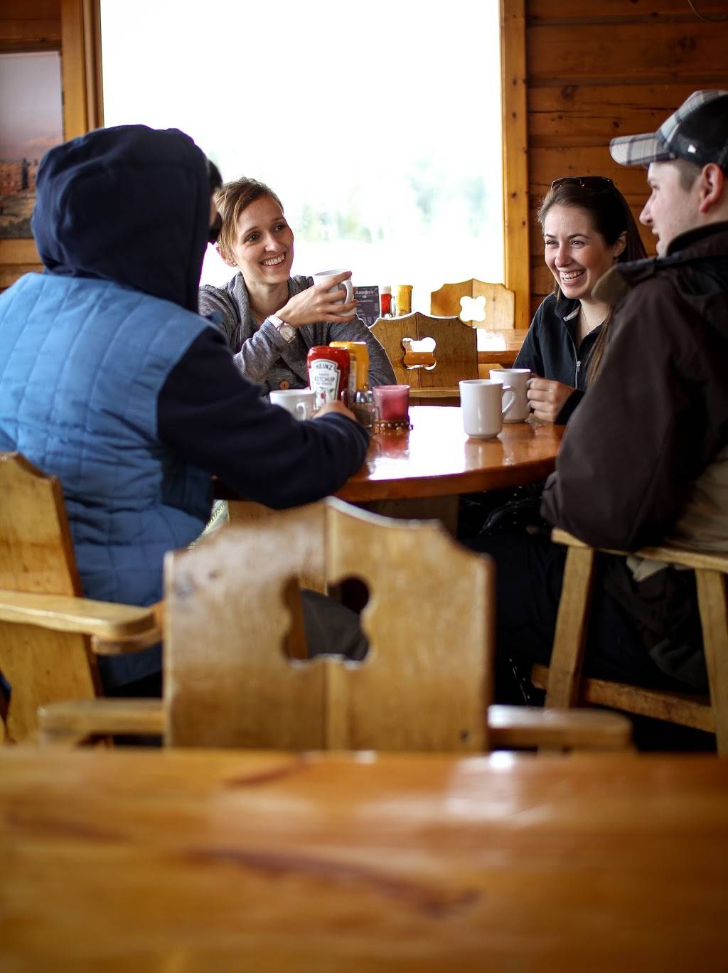 Pub Amigo | restaurant | 448 Chemin du Mont-des-Cascades, Cantley, QC J8V 3B2, Canada | 8198270301 OR +1 819-827-0301