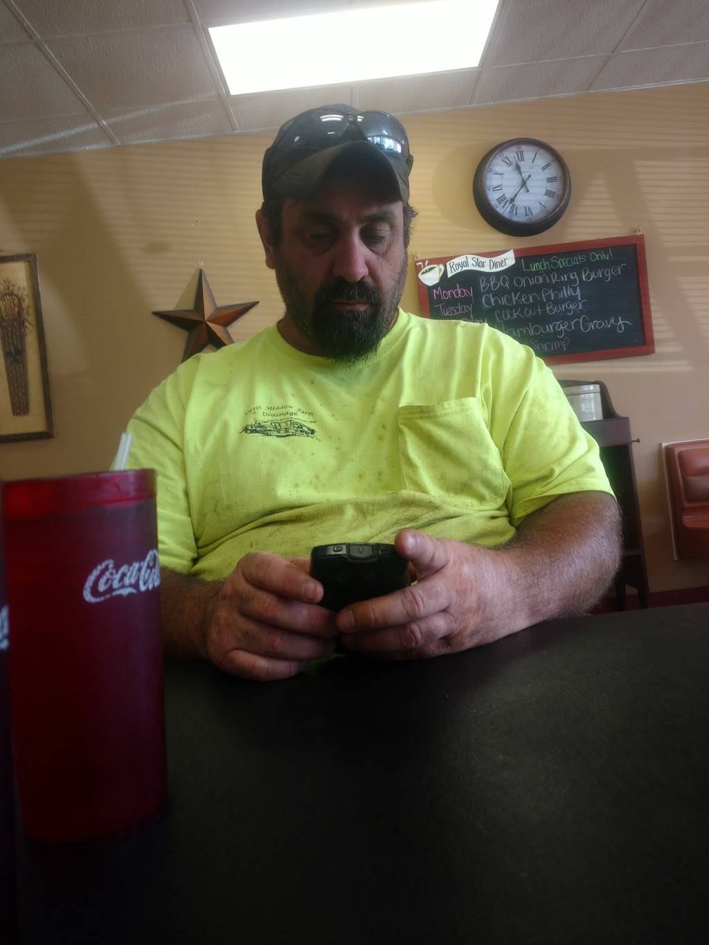 Royal Star Diner | restaurant | 100 S 15th St, Sebring, OH 44672, USA | 3309382820 OR +1 330-938-2820