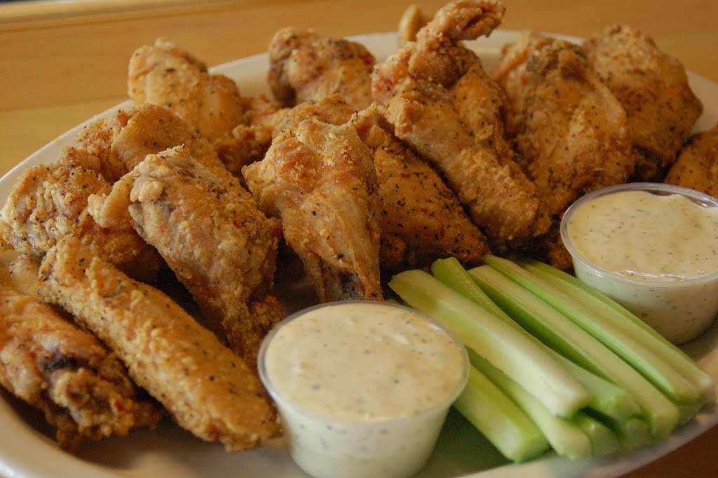 Tailgate Sports Bar & Grill | restaurant | 11215 Abercorn St #2, Savannah, GA 31419, USA | 9129212269 OR +1 912-921-2269