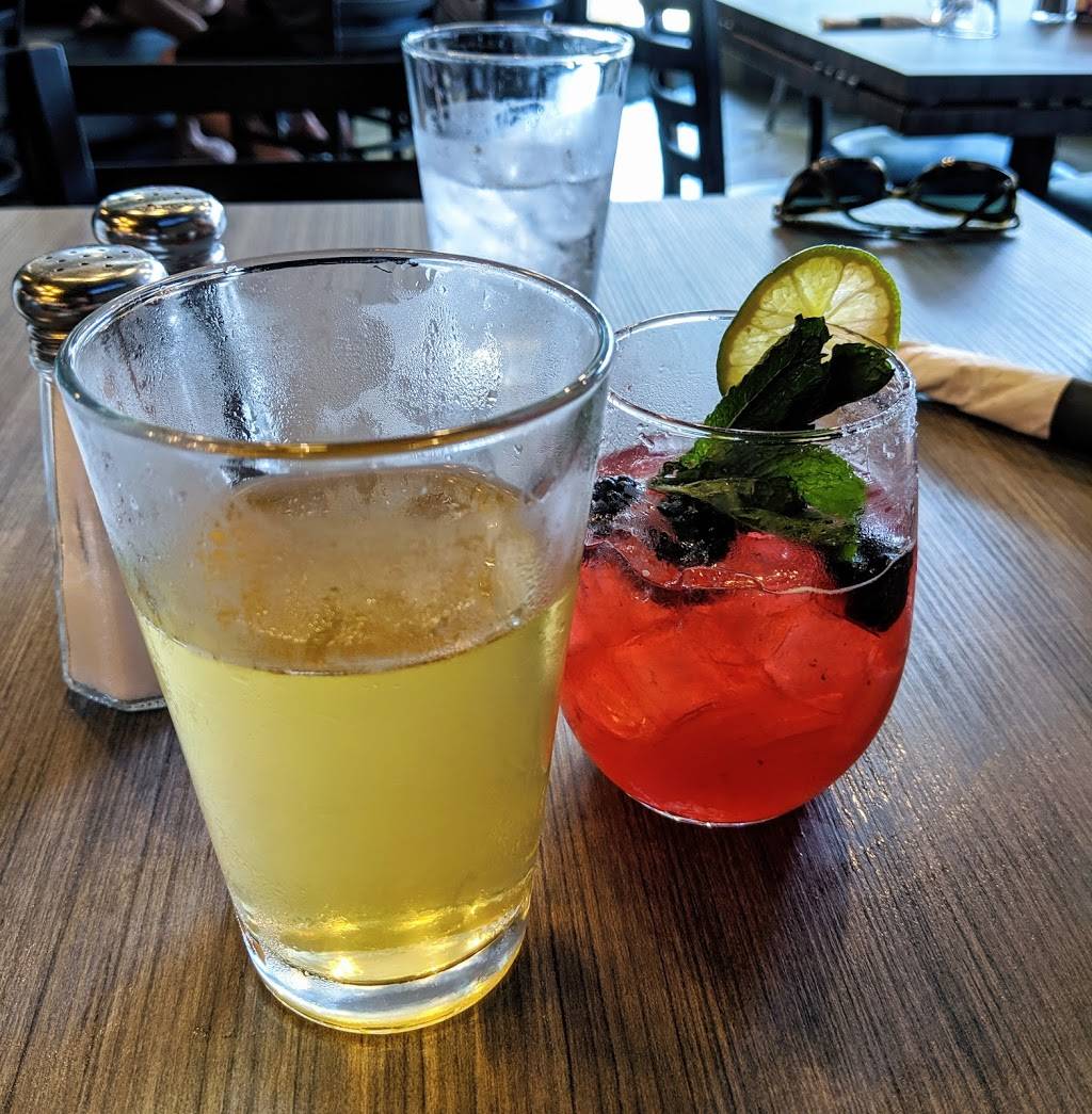 Albany Place Kitchen & Bar | restaurant | 4551 N Pulaski Rd, Chicago, IL 60630, USA | 7737547057 OR +1 773-754-7057