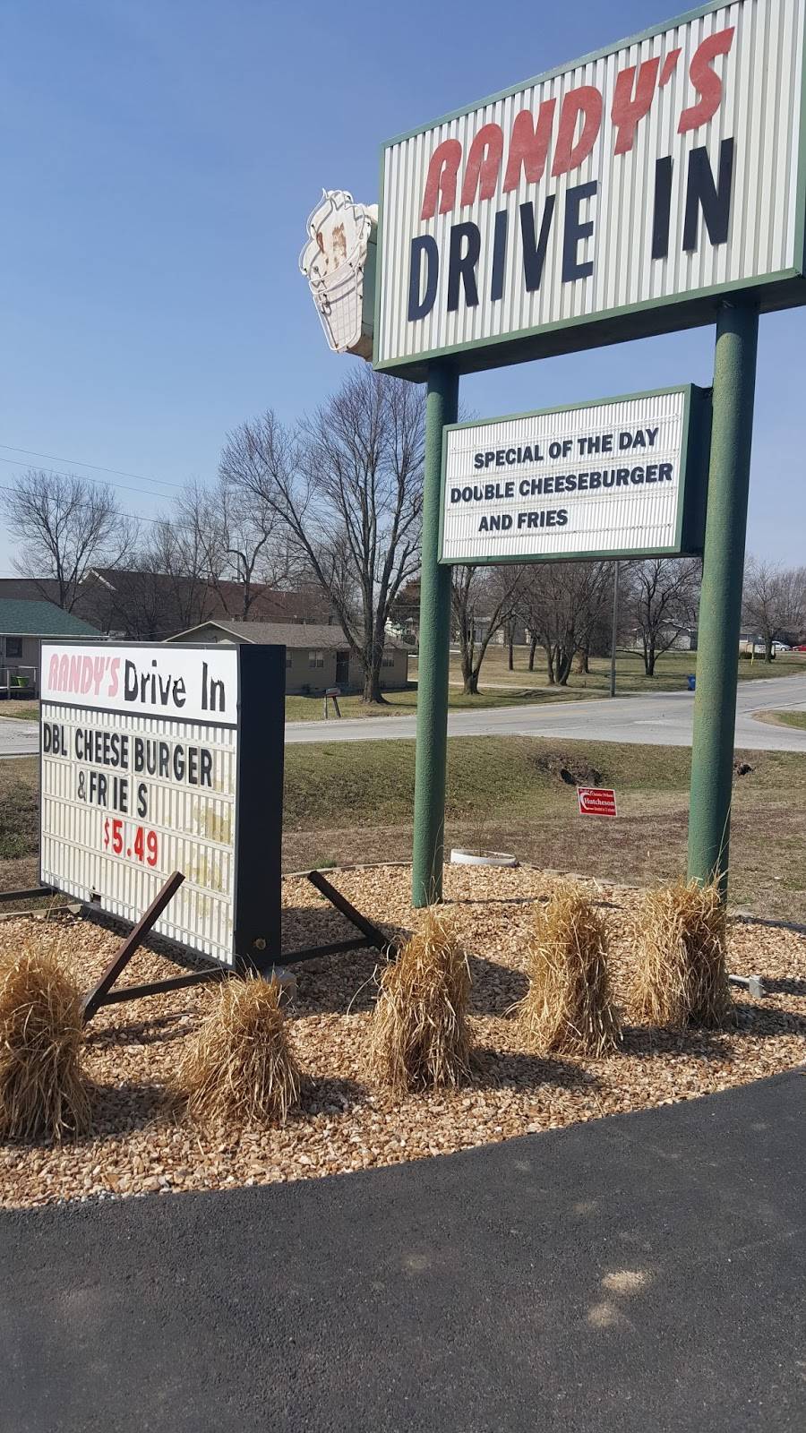 Randys Drive In | restaurant | 1201 E Pennell St, Carl Junction, MO 64834, USA | 4176497732 OR +1 417-649-7732