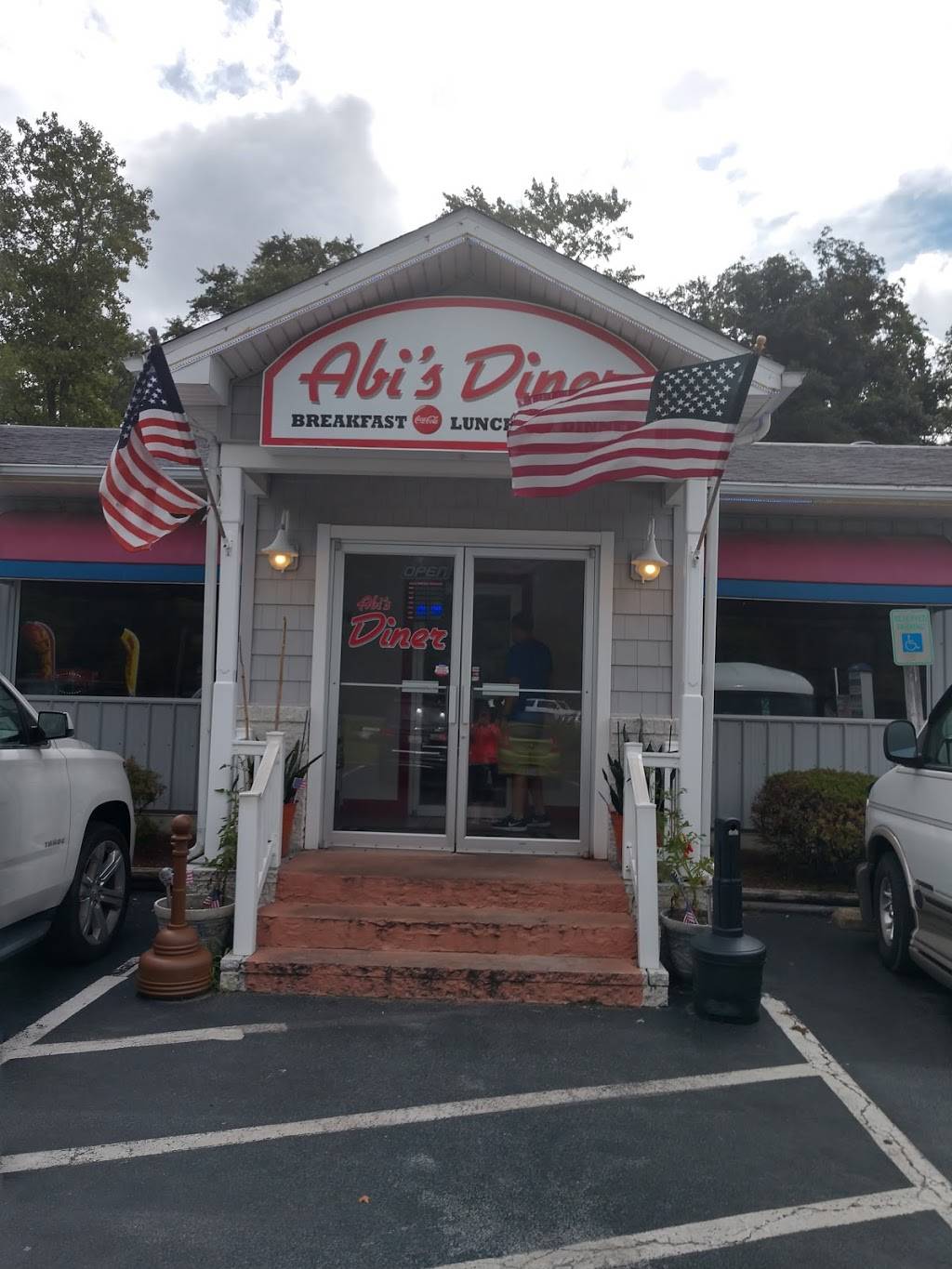Abis Diner | restaurant | 10514 Racetrack Rd, Berlin, MD 21811, USA | 4109732139 OR +1 410-973-2139