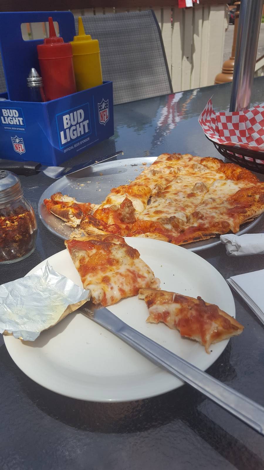 Rosies Italian Eatery | restaurant | 26250 W Heart O Lakes Blvd, Antioch, IL 60002, USA | 8473957800 OR +1 847-395-7800