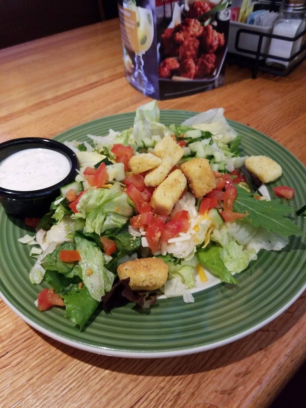 Applebees Grill + Bar | restaurant | 4300 Green Mt Crossing Dr, Shiloh, IL 62269, USA | 6186326210 OR +1 618-632-6210