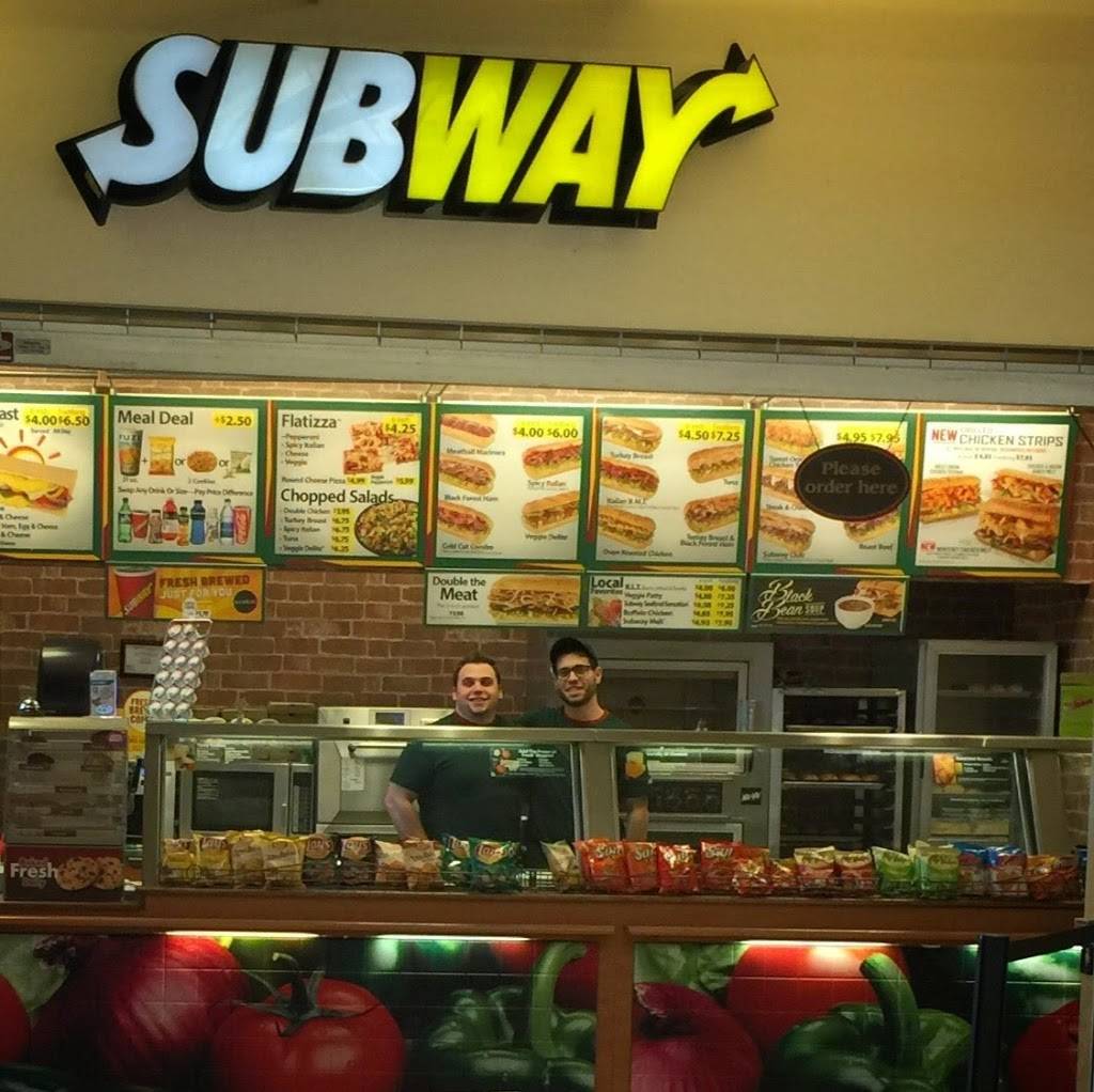 Subway | restaurant | 2700 Crego Rd, DeKalb, IL 60115, USA | 8153909006 OR +1 815-390-9006