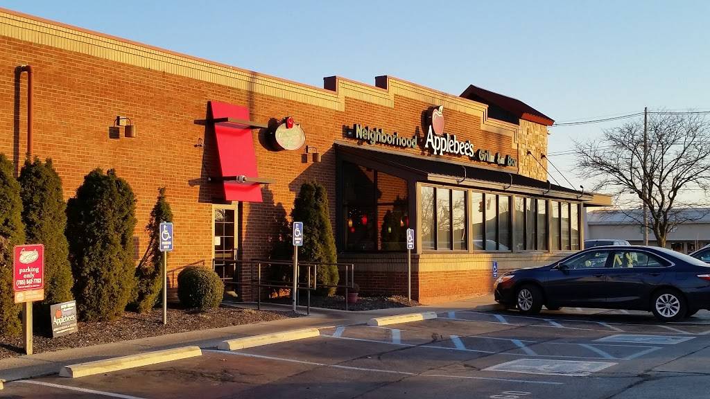 Applebees Grill + Bar | restaurant | 1922 E 53rd St, Anderson, IN 46013, USA | 7656427763 OR +1 765-642-7763