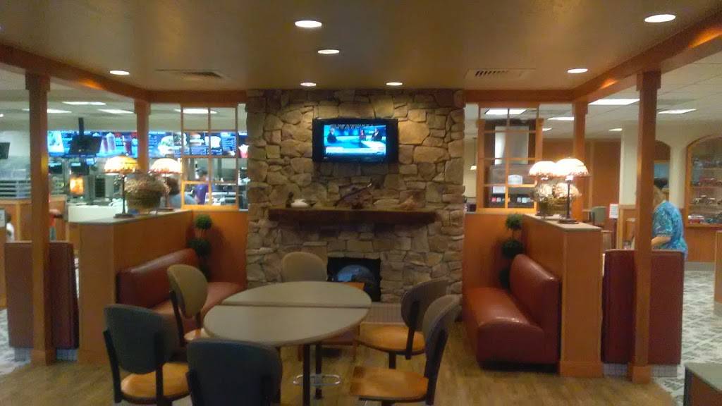 McDonalds | cafe | 500 W Tuscarawas Ave, Barberton, OH 44203, USA | 3307453681 OR +1 330-745-3681