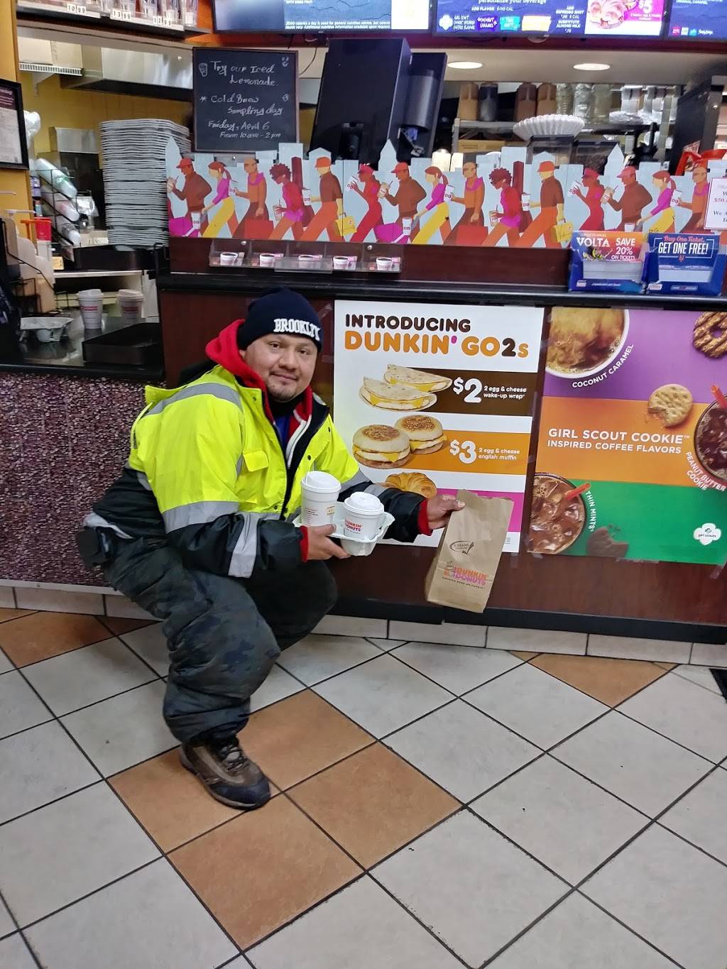 Dunkin Donuts | cafe | 1049 Grand St, Brooklyn, NY 11211, USA | 7185991549 OR +1 718-599-1549