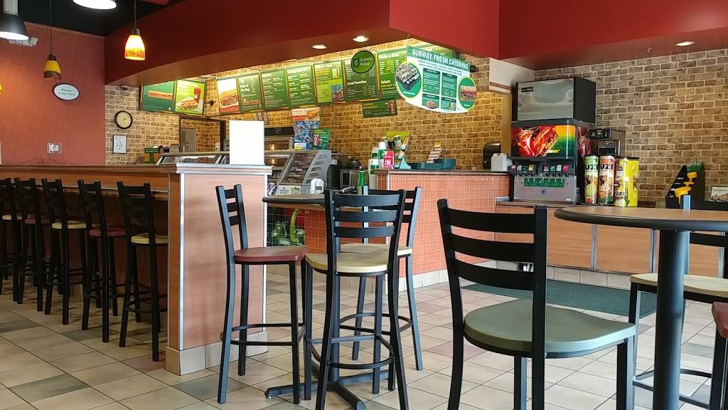 Subway | restaurant | Fulton Ranch Towne Center, 4200 S Arizona Ave Suite 4, Chandler, AZ 85248, USA | 4808020440 OR +1 480-802-0440