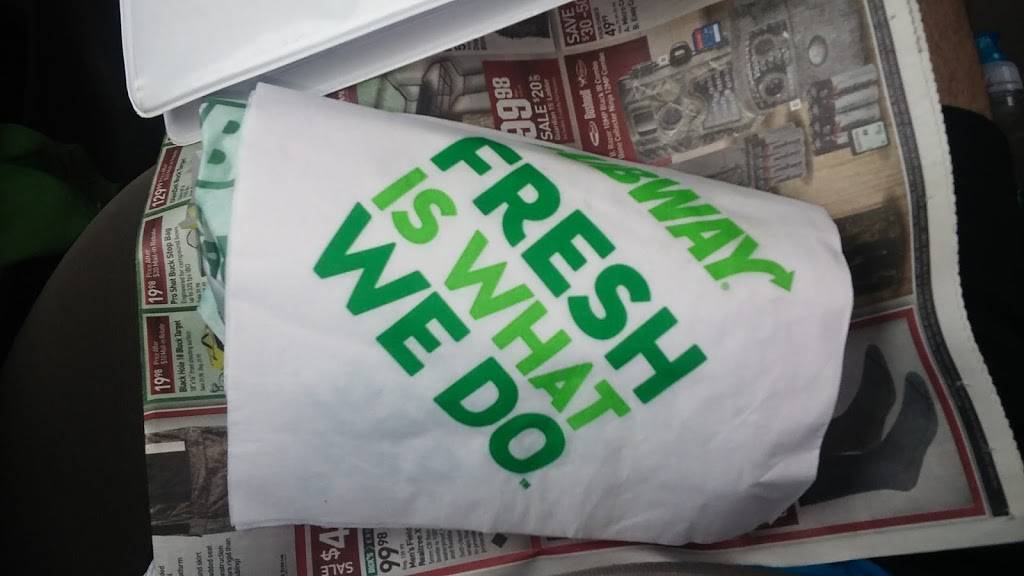 Subway Restaurants | restaurant | 2350 Nesconset Hwy, Stony Brook, NY 11790, USA | 6316752515 OR +1 631-675-2515