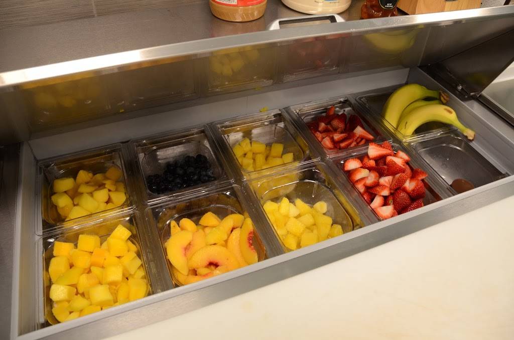 Dr. Smoothie | restaurant | 217 Lincoln Ave, Charleston, IL 61920, USA | 2173459305 OR +1 217-345-9305