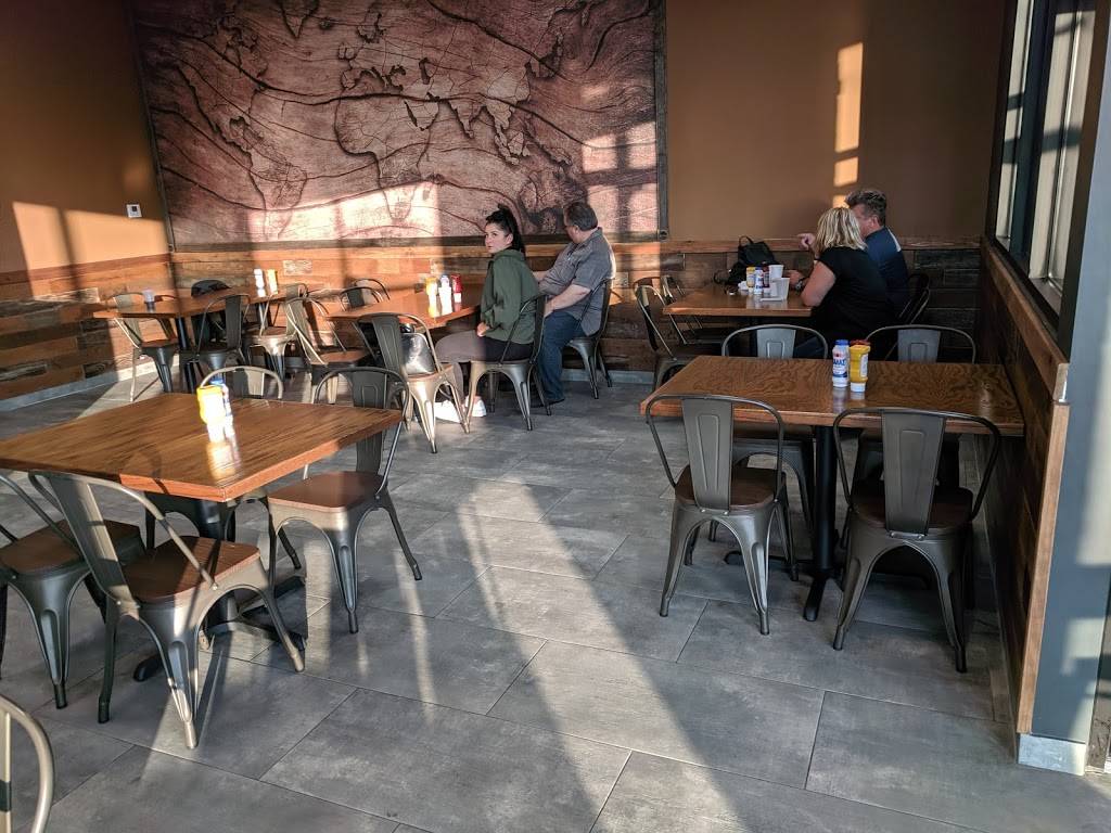 Super Pitas | restaurant | 7041 N Milwaukee Ave, Niles, IL 60714, USA | 8474232050 OR +1 847-423-2050